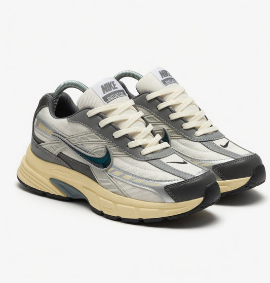 TENIS NIKE GRIS BEIGE