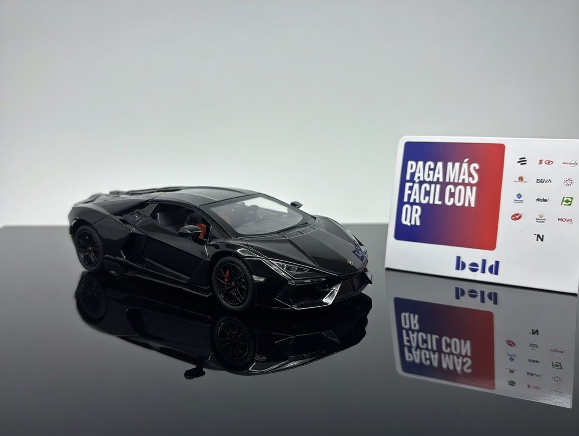 AUTO DEPORTIVO LAMBORGHINI A ESCALA
